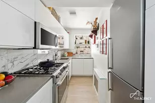 321 E 45th St, New York City, NY 10017 - Photo 2