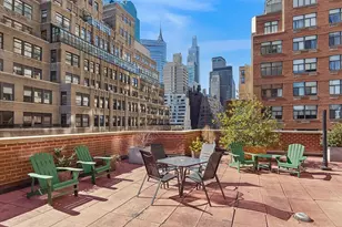 321 E 45th St, New York City, NY 10017 - Photo 10