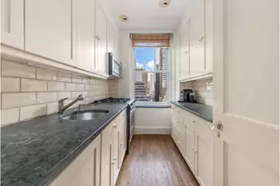 781 5th Ave, New York City, NY 10022 - Photo 2