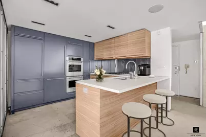 2 S End Avenue #TH-7, New York City, NY 10280 - Photo 4