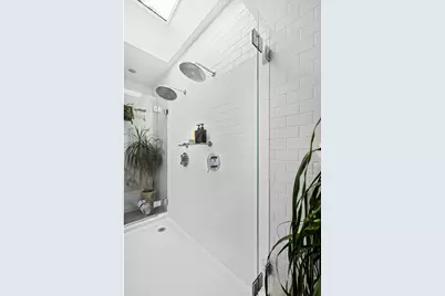 44 Sharon Street, New York City, NY 11211 - Photo 18