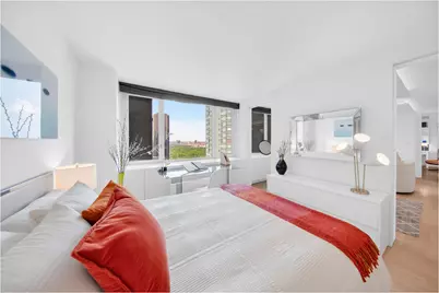 322 W 57th Street #51M1, New York City, NY 10019 - Photo 12