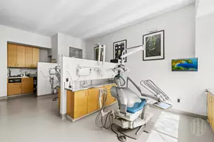 367 W 49th St, New York, NY 10023 - Photo 6