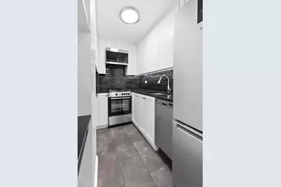 211 E 53rd Street #3M, New York City, NY 10022 - Photo 4