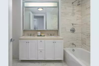 205 W 76th Street #304, New York, NY 10023 - Photo 10