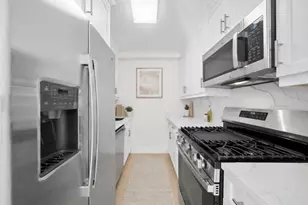 155 W 68th St, New York City, NY 10023 - Photo 4