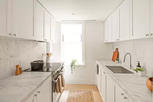 26 W 9th St, New York City, NY 10011 - Photo 2