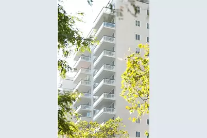 200 E 66th Street #D806, New York City, NY 10065 - Photo 2