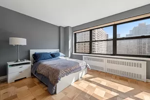185 W End Ave, New York City, NY 10023 - Photo 2