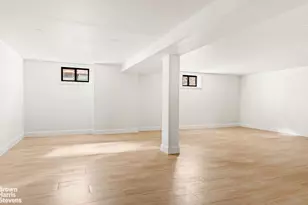 85-15 Wareham Pl, Jamaica, NY 00000 - Photo 18