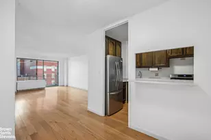 132 E 35th St, New York City, NY 10016 - Photo 2