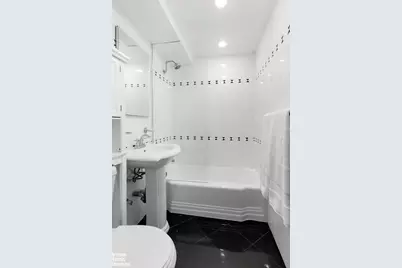 340 E 74th Street #5K, New York City, NY 10021 - Photo 6