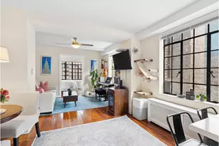 320 E 42nd St, New York City, NY 10017 - Photo 2