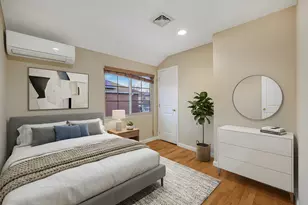 88-10 70th Rd, Forest Hills, NY 11375 - Photo 4