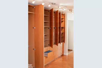 240 E 35th Street #2B, New York City, NY 10016 - Photo 6