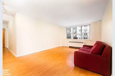 240 E 35th Street #2B, New York City, NY 10016 - Photo 2