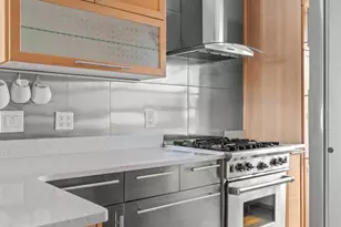 179 Ocean Pkwy, Brooklyn, NY 11218 - Photo 12