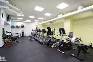 200 E 27th St, New York City, NY 10016 - Photo 10