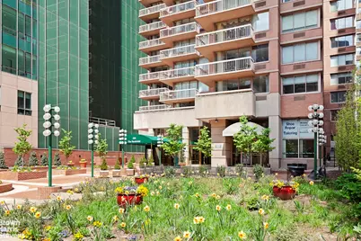 235 E 40th Street #40G, New York City, NY 10016 - Photo 16