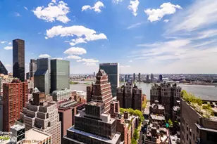 235 E 40th St, New York City, NY 10016 - Photo 4