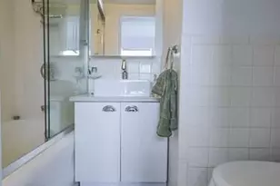 320 E 42nd St, New York City, NY 10017 - Photo 10