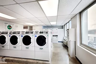 333 E 45th Street #26F, New York, NY 10017 - Photo 14