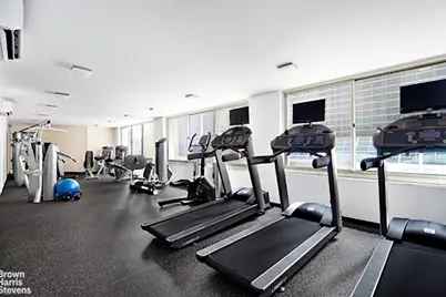 333 E 45th Street #26F, New York, NY 10017 - Photo 10