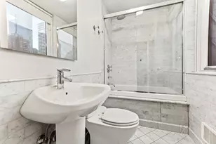 303 E 60th St, New York City, NY 10022 - Photo 8