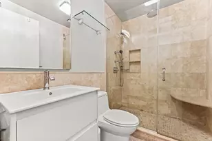 303 E 60th St, New York City, NY 10022 - Photo 6