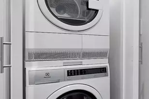 27 W 96th St, New York, NY 10025 - Photo 4