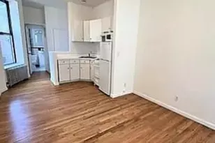 247 E 62nd St, New York, NY 10065 - Photo 2