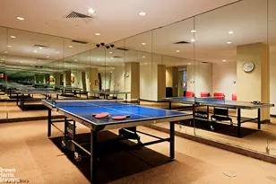 235 E 40th St, New York City, NY 10016 - Photo 10