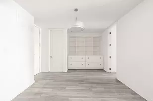 305 E 24th St, New York City, NY 10010 - Photo 6
