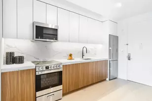 123 Linden Blvd, New York City, NY 11226 - Photo 4