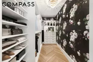 217 W 57th St, New York City, NY 10019 - Photo 8
