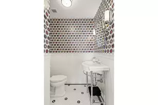 450 W 23rd St, New York City, NY 10011 - Photo 8