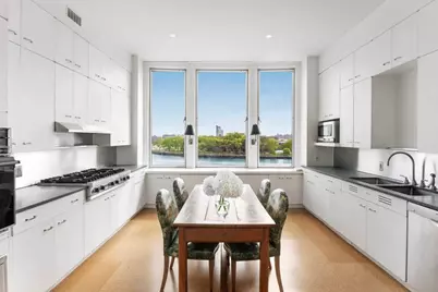 10 Gracie Square #3/4C, New York City, NY 10028 - Photo 8