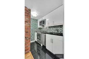 160 E 26th St, New York City, NY 10010 - Photo 8