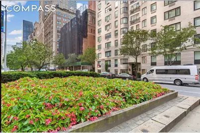 530 Park Avenue #17A, New York, NY 10065 - Photo 18