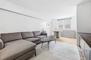 25 W 13th St, New York City, NY 10011 - Photo 2