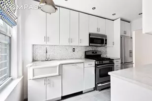 150 E 49th St, New York City, NY 10017 - Photo 1