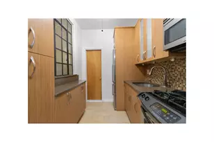 215 E 88th St, New York, NY 10128 - Photo 2