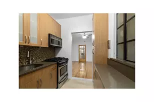 215 E 88th St, New York, NY 10128 - Photo 4