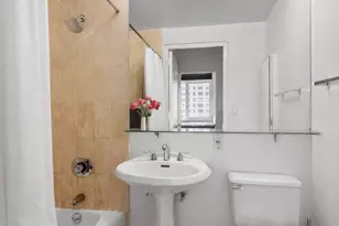 45 W 67th St, New York, NY 10023 - Photo 10