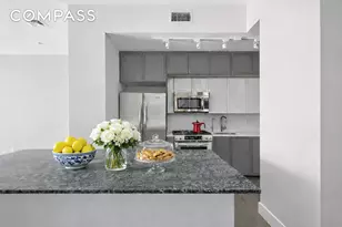 416 W 52nd St, New York City, NY 10019 - Photo 2