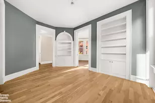 402 W 20th St, New York City, NY 10011 - Photo 12