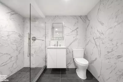 402 W 20th Street, New York City, NY 10011 - Photo 28