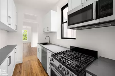 402 W 20th Street, New York City, NY 10011 - Photo 22