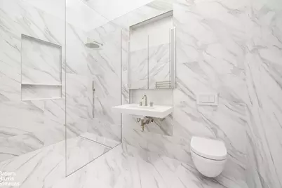 402 W 20th Street, New York City, NY 10011 - Photo 8