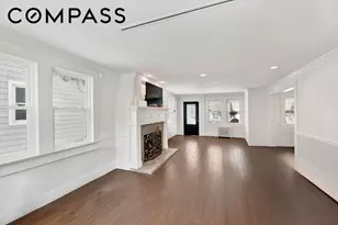 334 Beach 146th St, New York City, NY 11694 - Photo 6